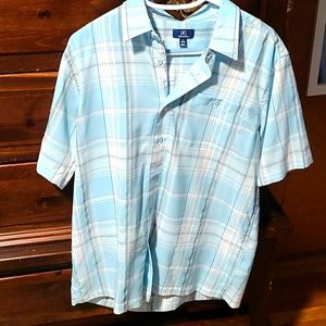 Short sleeve dress shirt